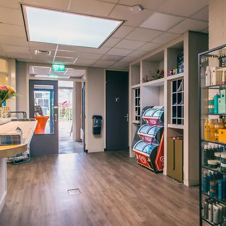 Sustainable Water With Dishwasher, By A Вилла *